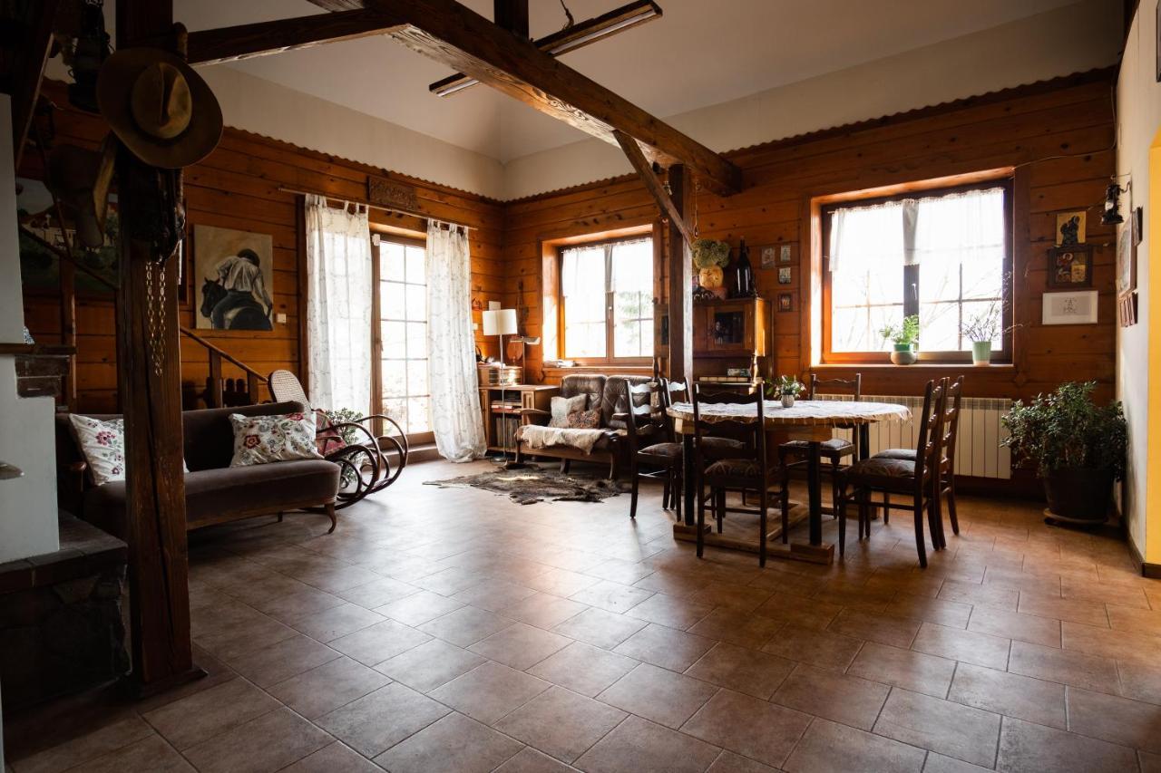 Modryna Ranczo Bed and Breakfast Krasiczyn Buitenkant foto