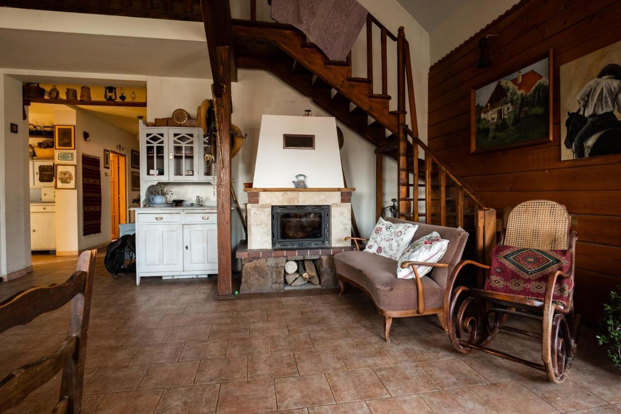 Modryna Ranczo Bed and Breakfast Krasiczyn Buitenkant foto